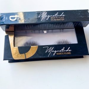Tori Belle Magnetic Lashes & Eyeliner